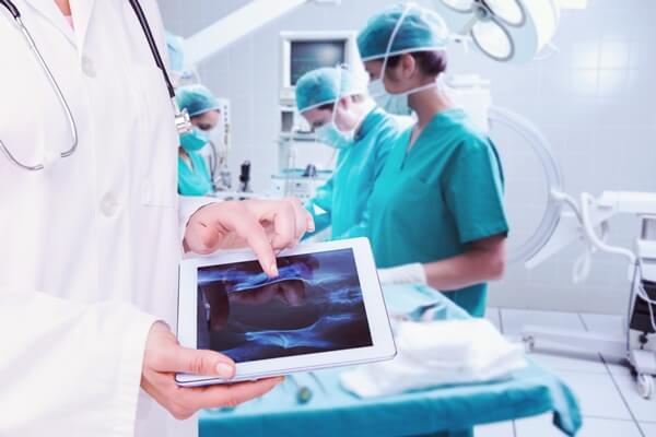 Article New Healthcare IT Helps Doctors Achieve Precision Efficiency Image