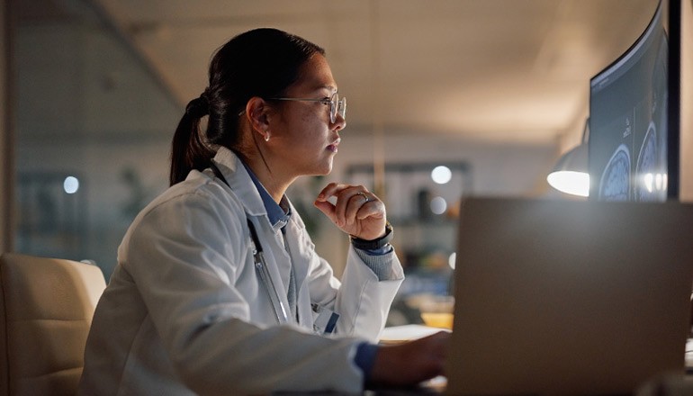 apree-health-article-thumb-woman-in-medical-office apree-health-article-thumb-woman-in-medical-office