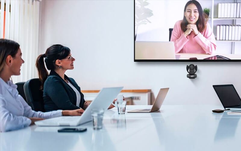 Take video conferencing to the next level. Two woman having a meeting using AVer CAM520 Pro 2