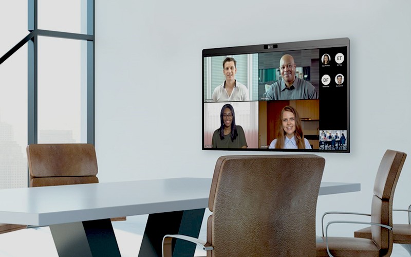 DTEN's certified solutions provide intuitive one-touch to start meetings Professionals on a virtual meeting