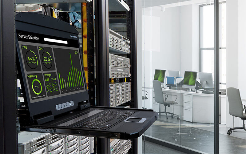 Server room & accessories Laptop with the IOGear rackmount