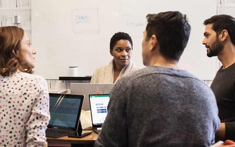 Windows Server deployments with System Center Microsoft team discussion round table