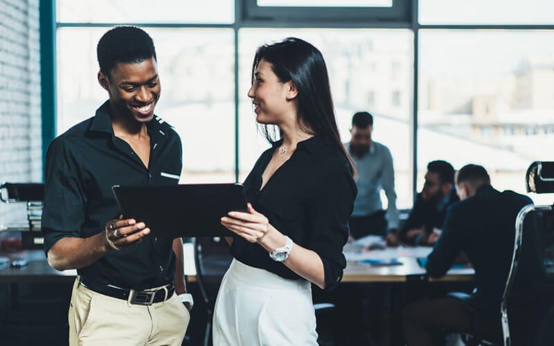 two-users-having-a-discussion-together two-users-having-a-discussion-together