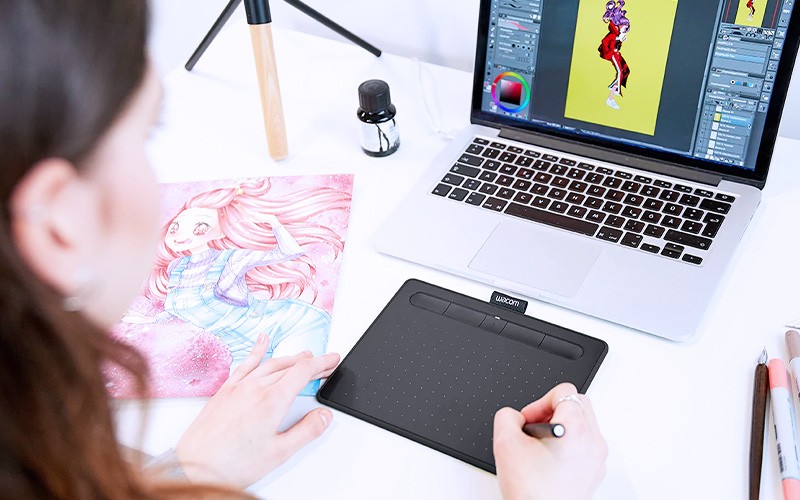 The Intuos® line of pen tablets equips students and beginner creatives with the tools they need for drawing Wacom creative pen tablets